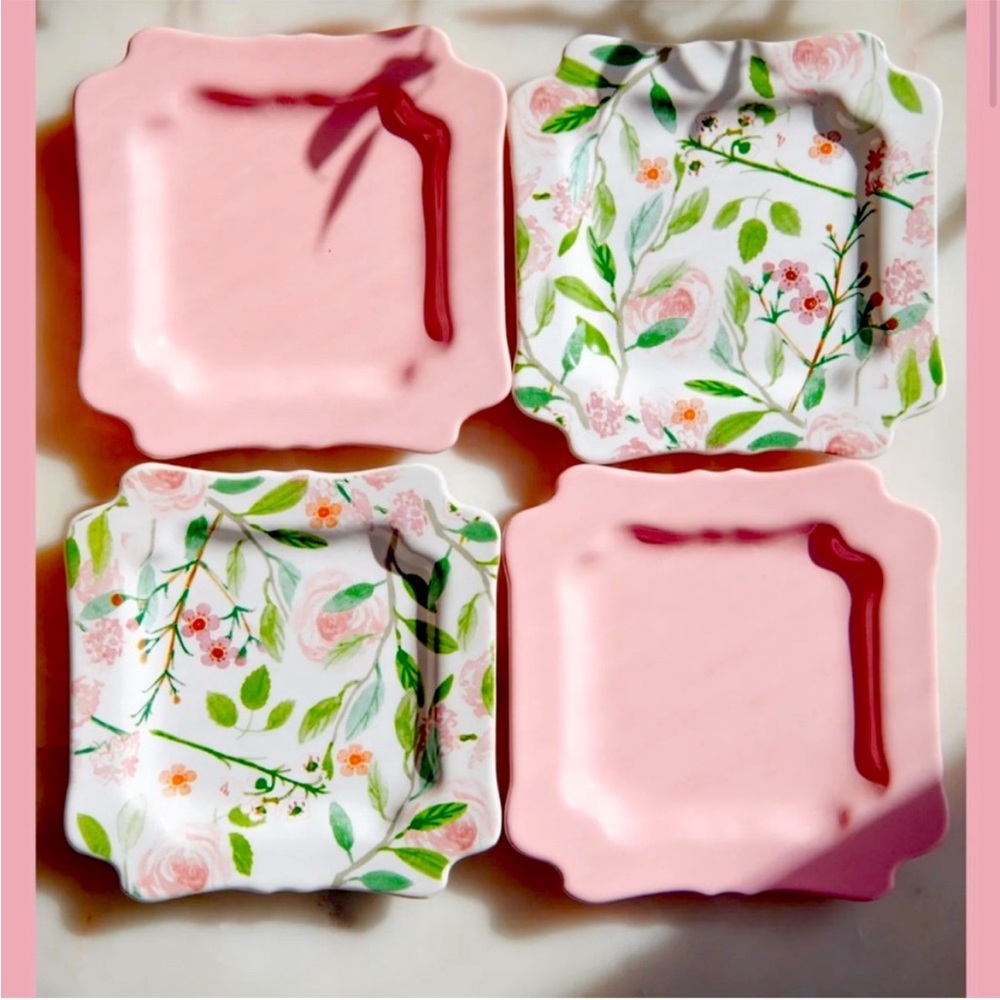 LIMITED EDITION Sweet Laurel Floral Dessert Plates (4)